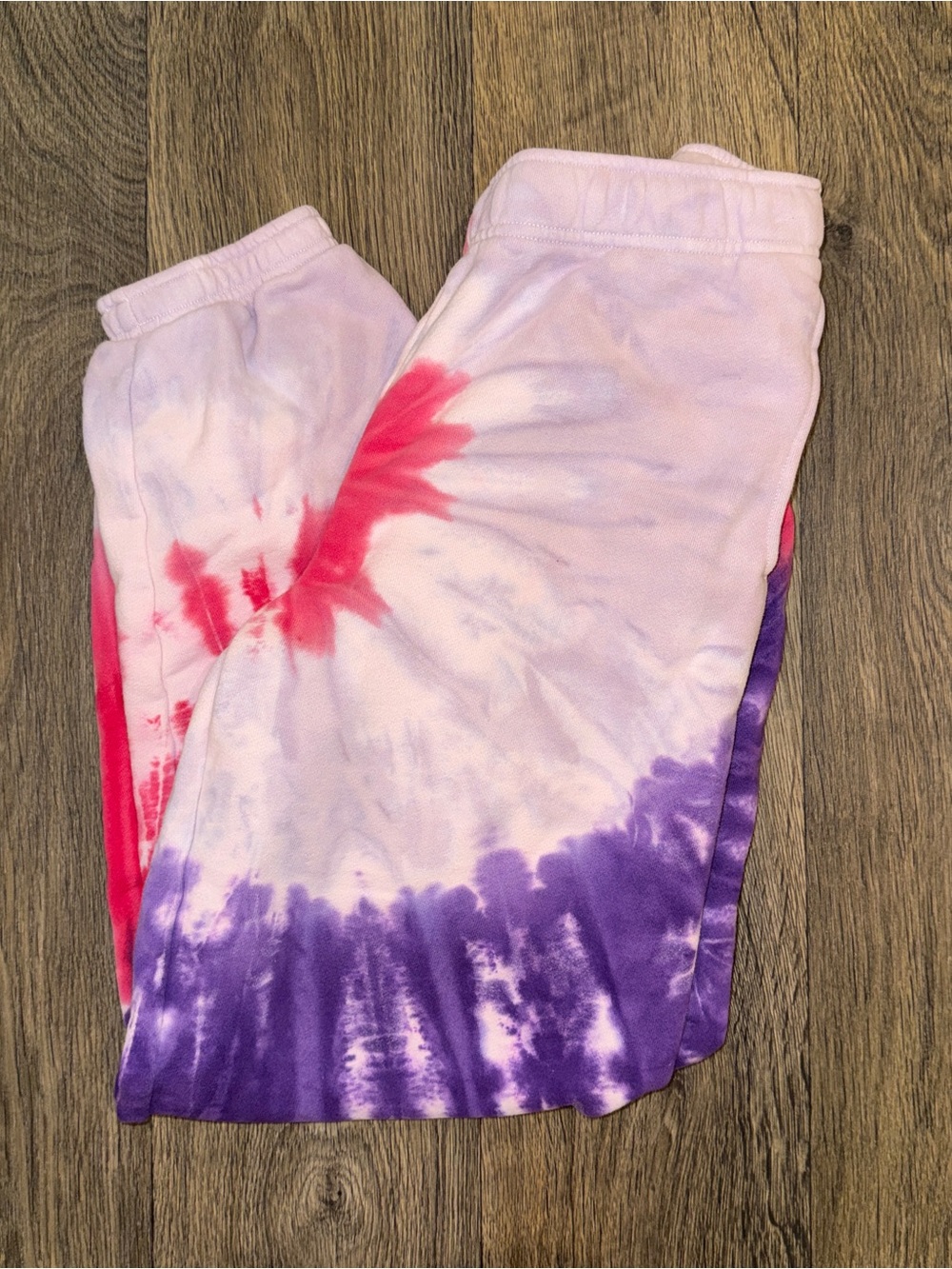 TNA Cozyaf Tie-Dye Lounge Pants in Pink, Red & Purple
